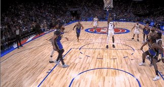 九游用户空间-湖人活塞火爆冲突！詹姆斯打破对手面部被驱逐